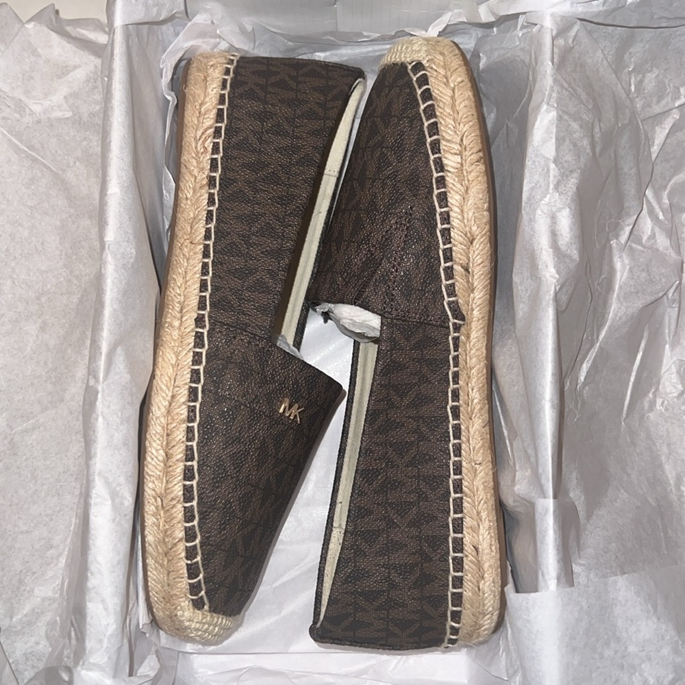 NIB Michael Kors Kendrick Slip On  Espadrilles size 6M - Picture 4 of 9